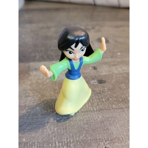 2020 McDonald's Mulan toy figure princess hero - Picture 2 of 4